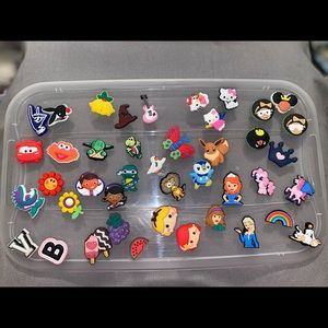 Jibit Charms for Crocs .